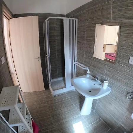 بيت للعطل Rivamare Campora *